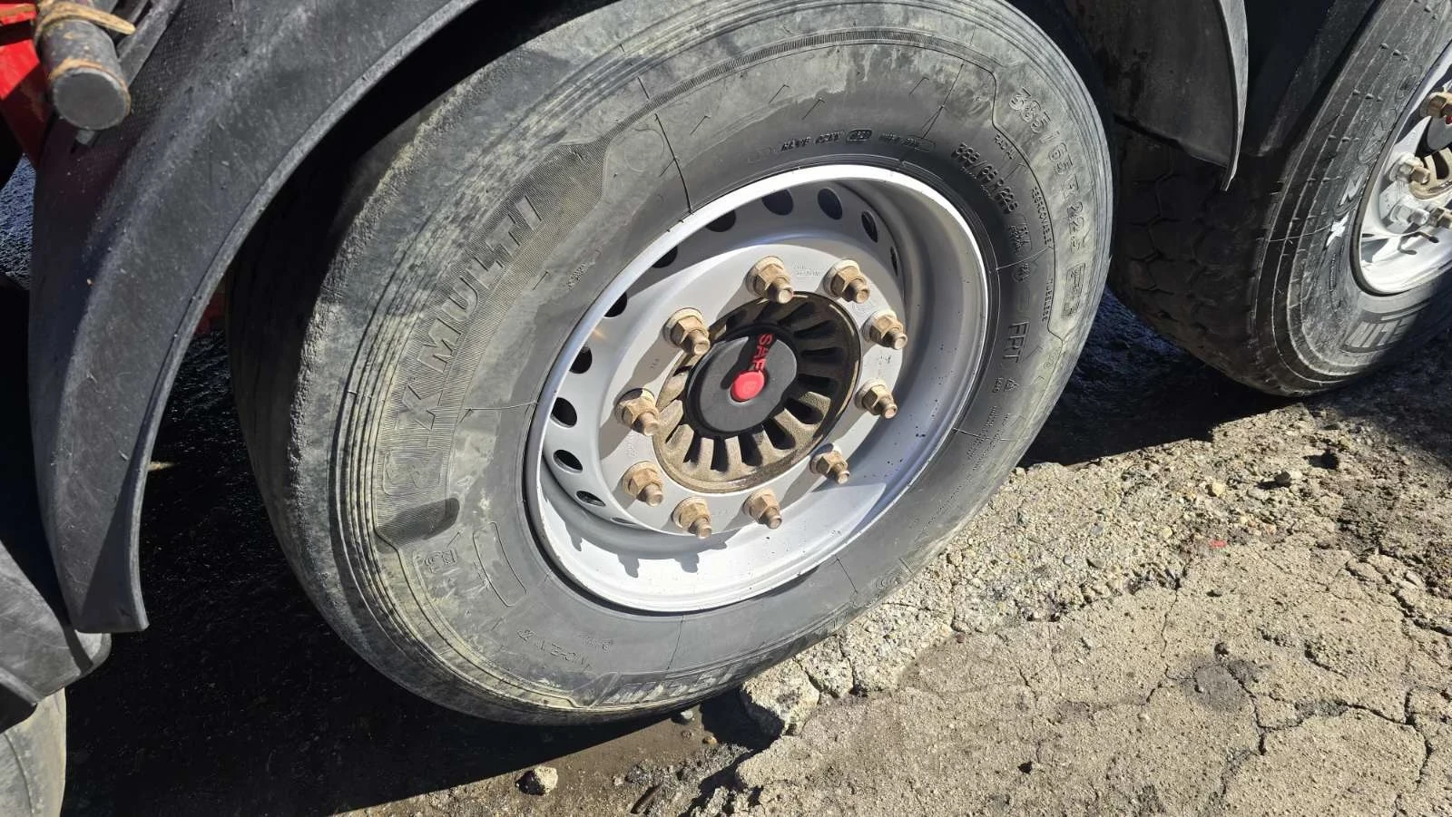 ����������� Schwarzmuller 26 ���./���� 5450 ��. | Mobile.bg � ����������� 12