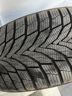 Гуми Зимни 245/40R20, снимка 4