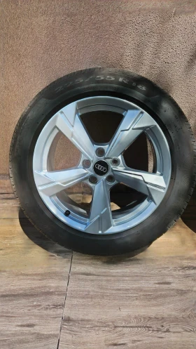 Гуми с джанти Pirelli 225/55R18, снимка 2 - Гуми и джанти - 49432836