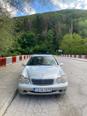 Mercedes-Benz C 220, снимка 4