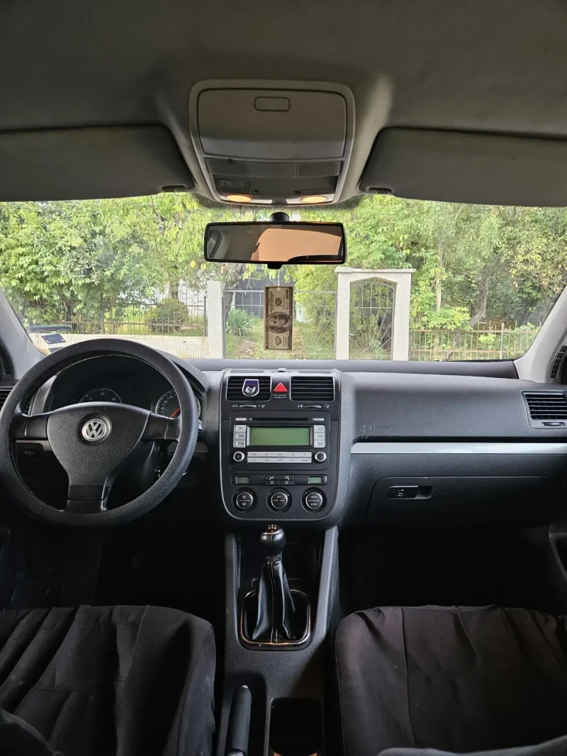 VW Golf 5, снимка 7 - Автомобили и джипове - 46651123