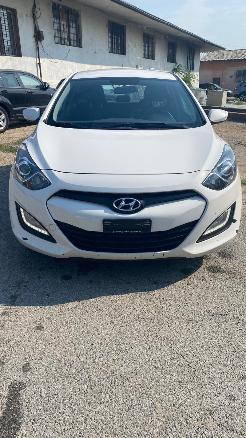 Hyundai I30, снимка 2 - Автомобили и джипове - 47174403