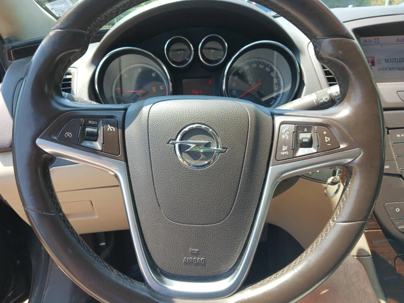 Opel Insignia, снимка 8 - Автомобили и джипове - 52517706