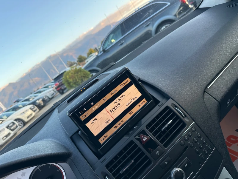 Mercedes-Benz C 250 AVANGARDE* NAVI* TOP* , снимка 14 - Автомобили и джипове - 52122594