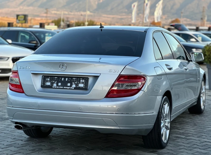 Mercedes-Benz C 250 AVANGARDE* NAVI* TOP* , снимка 6 - Автомобили и джипове - 52122594