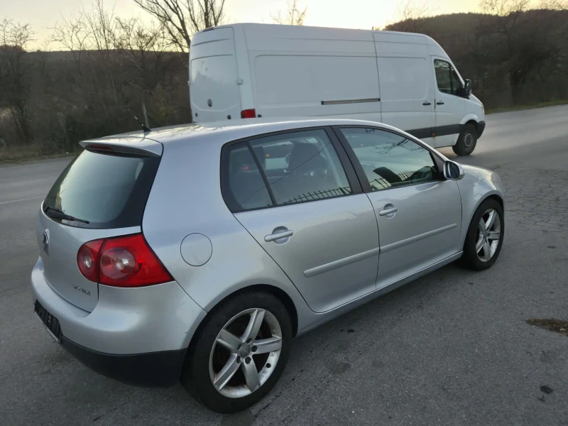 VW Golf 5, снимка 5 - Автомобили и джипове - 53101001