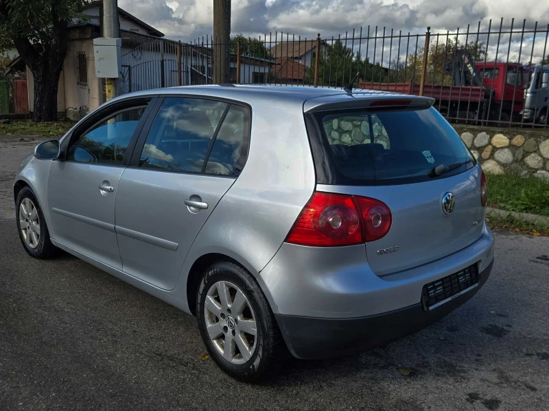 VW Golf 5, снимка 5 - Автомобили и джипове - 52902935