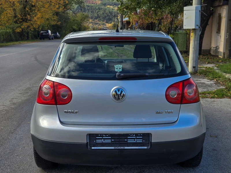 VW Golf 5, снимка 6 - Автомобили и джипове - 52902935