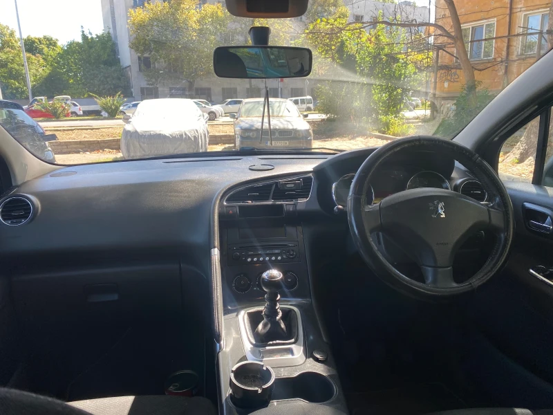 Peugeot 3008 1.6 Hdi - Десен волан, снимка 12 - Автомобили и джипове - 52401295