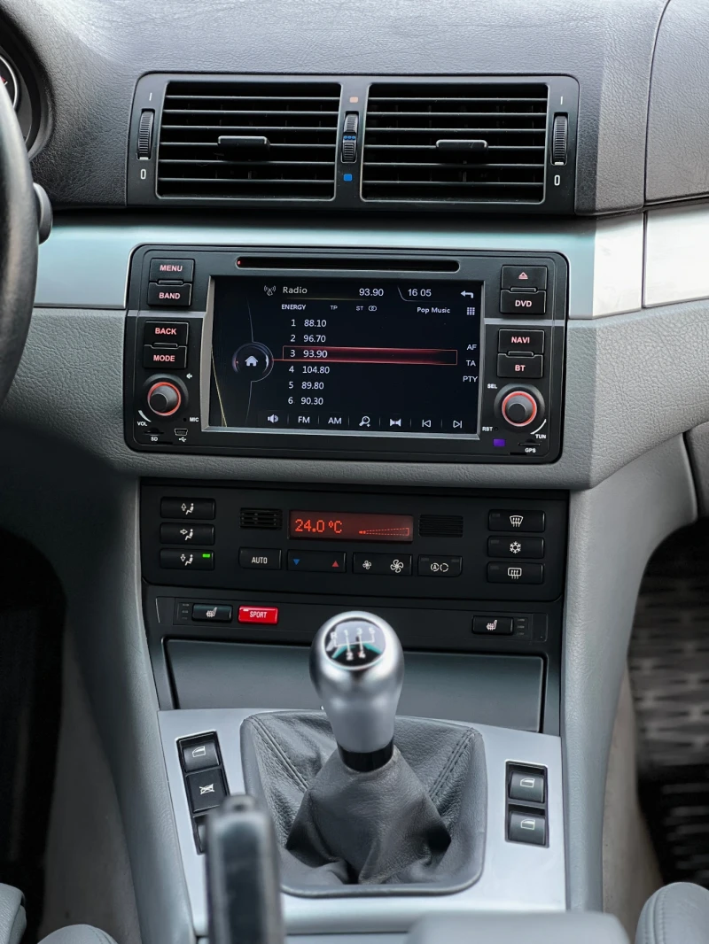 BMW 330 M57, Ръчка, Задно, М пакет! КАТО НОВА!, снимка 11 - Автомобили и джипове - 52850221