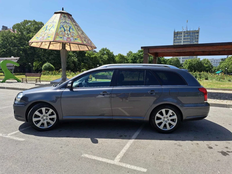 Toyota Avensis, снимка 5 - Автомобили и джипове - 52861612