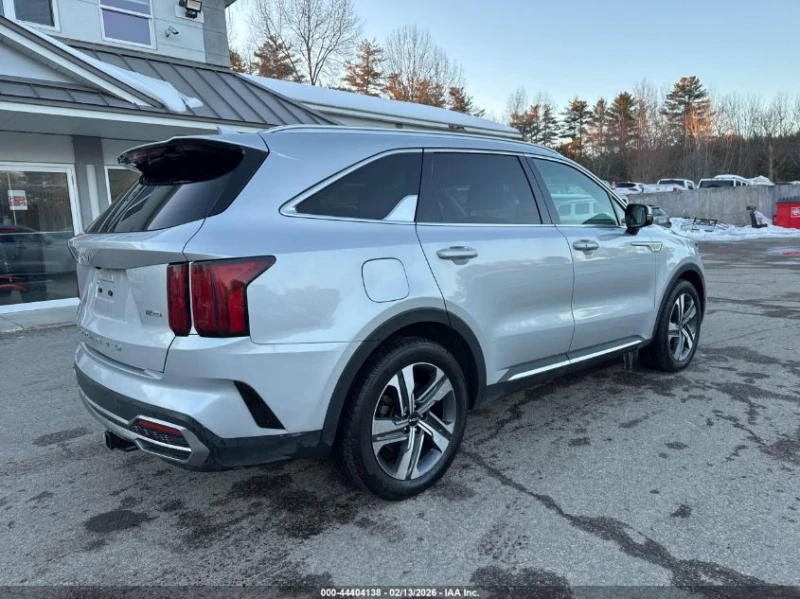 Kia Avella delta 1.6L I-4 DI, DOHC, VVT, TURBO, 177HP All Wheel, снимка 4 - Автомобили и джипове - 53566044