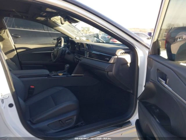 Toyota Camry XSE, снимка 15 - Автомобили и джипове - 53502676