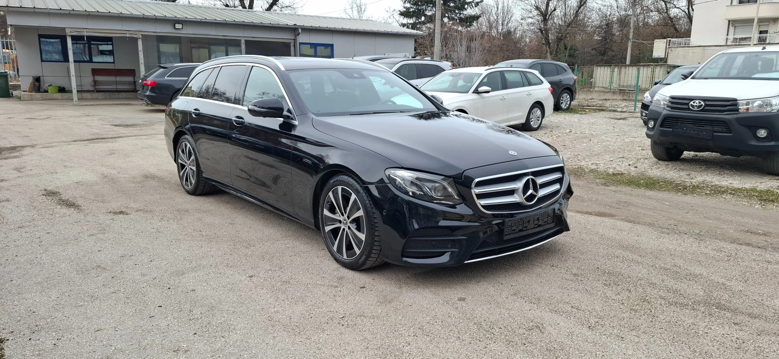 Mercedes-Benz E 300 AMG LINE         | Mobile.bg   1