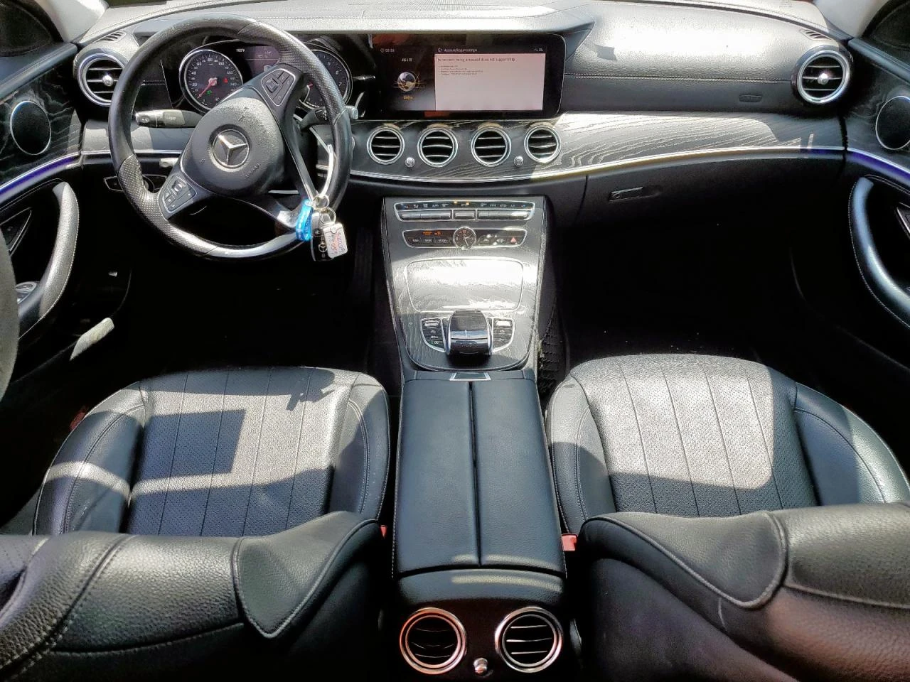 Mercedes-Benz E 300 * КЛИП НА ДВИГАТЕЛ* * ЛИЗИНГ*  - изображение 8