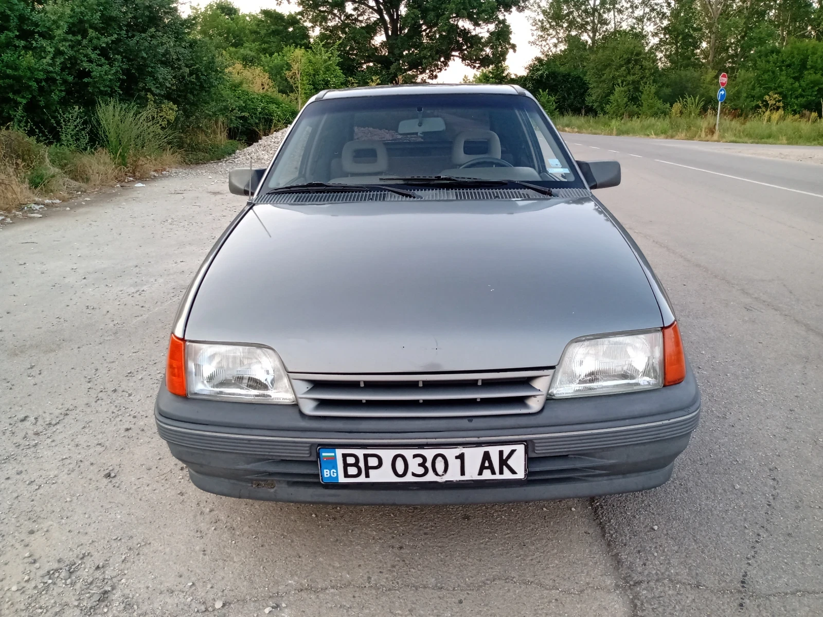 Opel Kadett E 1.4i 60кс - изображение 7