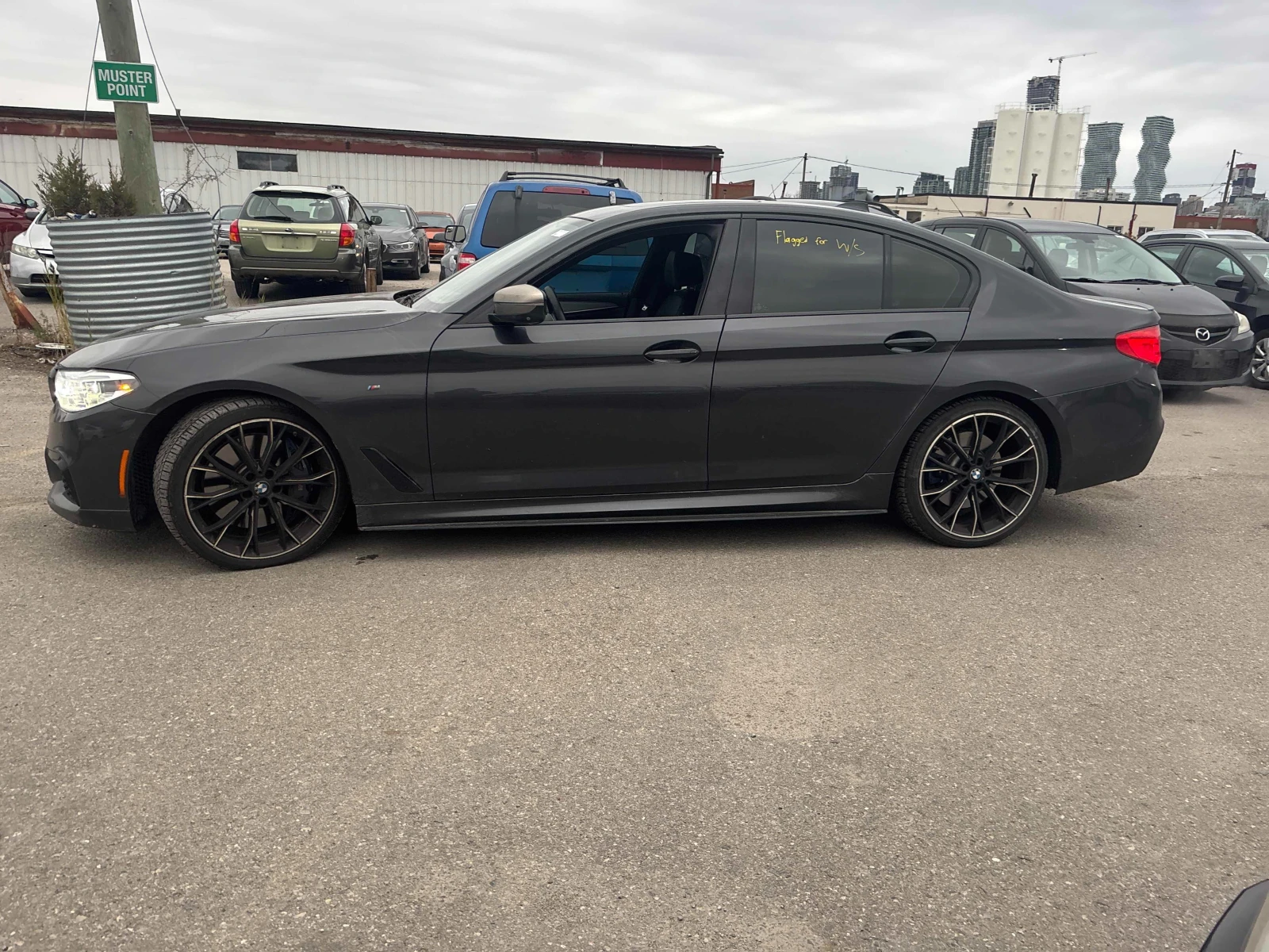 BMW 550 M550i xDrive * CARFAX *    | Mobile.bg   4