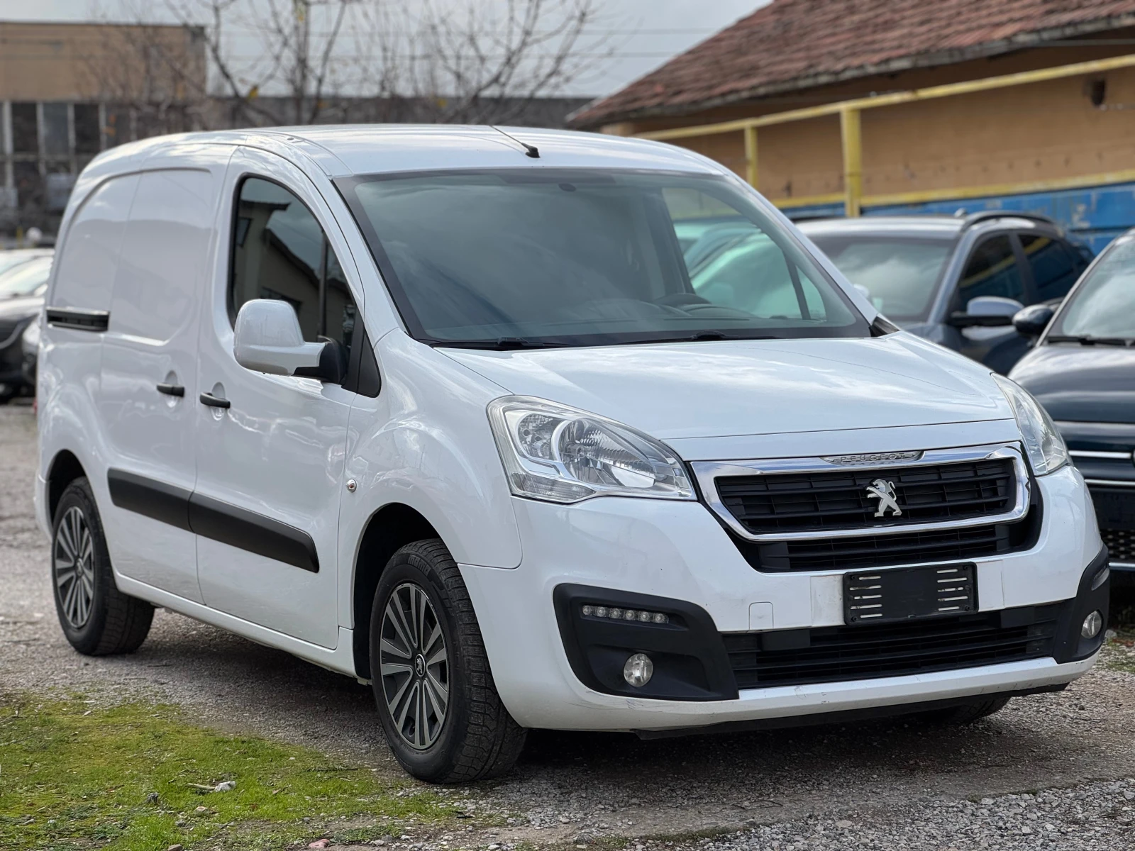Peugeot Partner 1.6HDI KLIMATIK - изображение 3