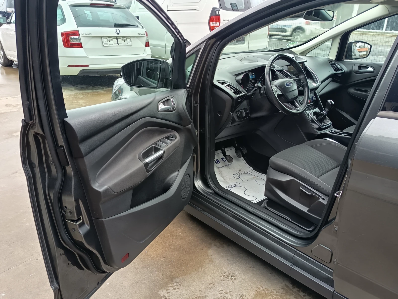 Ford C-max 1.0i | Mobile.bg � ����������� 9