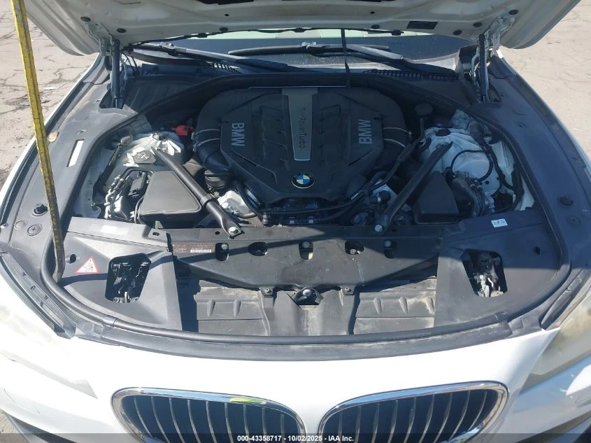 BMW 750 4.4l Li - изображение 10