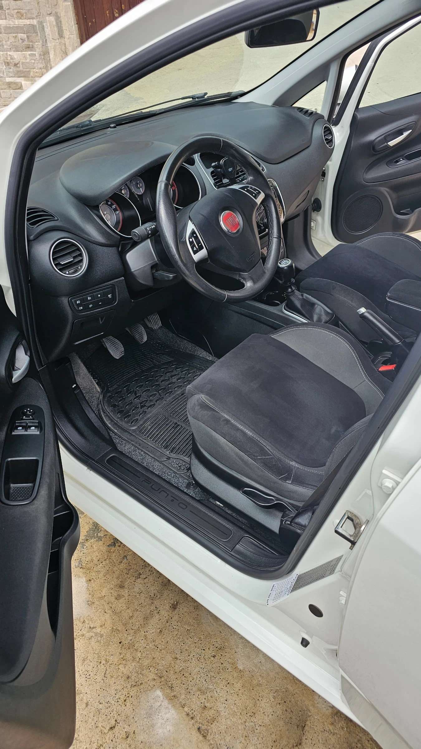 Fiat Punto 1.2, снимка 6 - Автомобили и джипове - 53951047