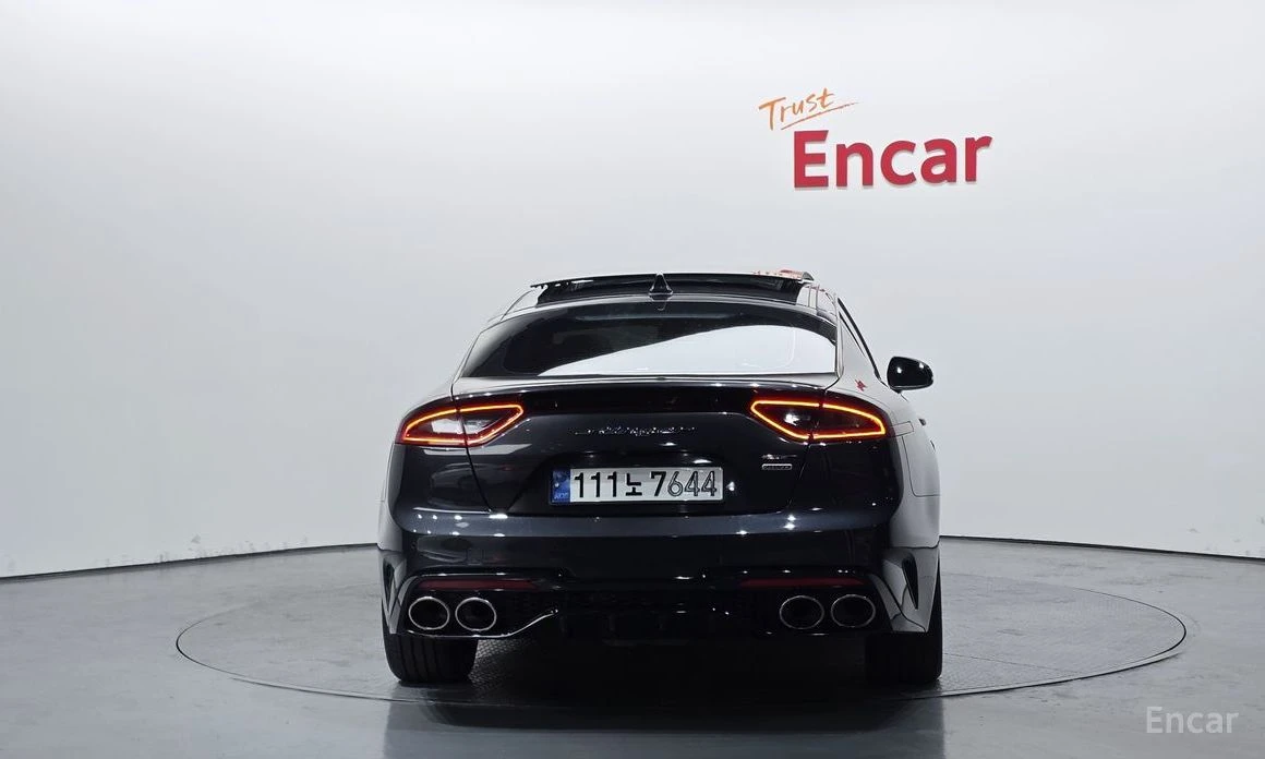 Kia Stinger * 3.3T* AWD* GT* FULL* , снимка 4 - Автомобили и джипове - 54017809
