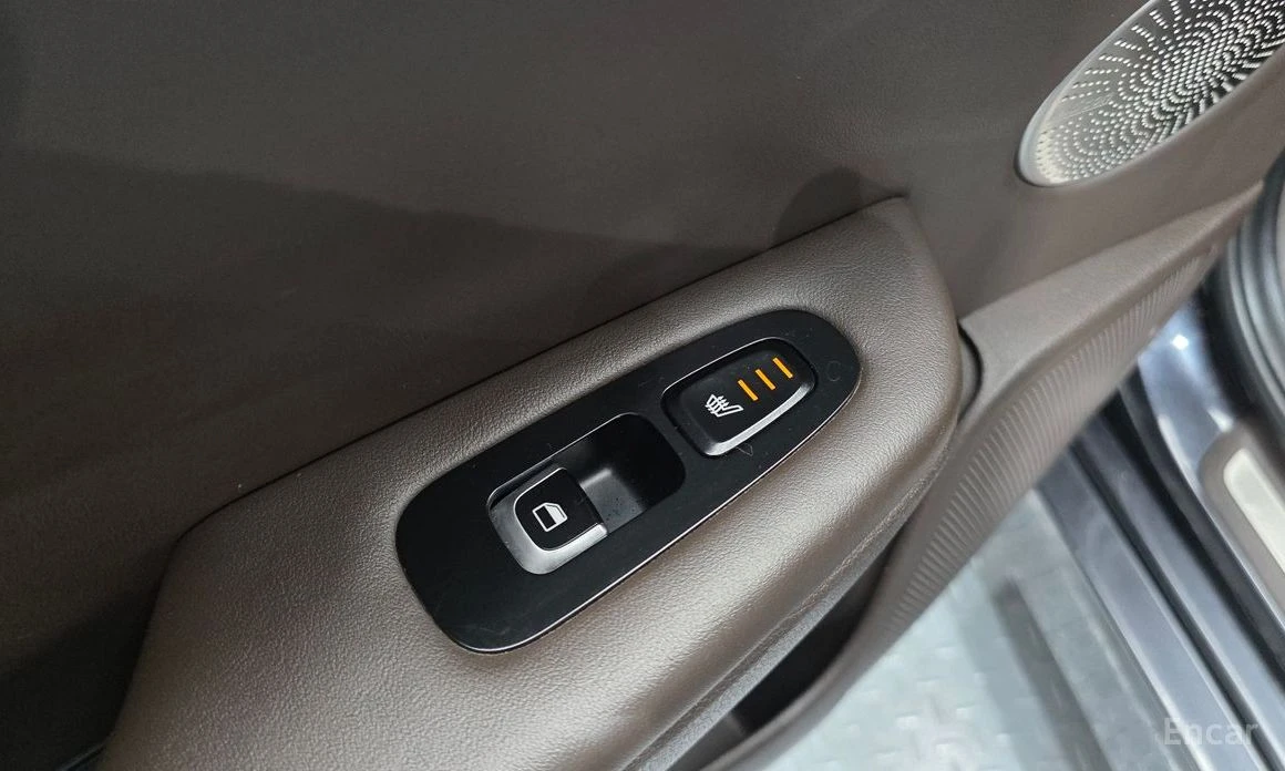 Kia Stinger * 3.3T* AWD* GT* FULL* , снимка 16 - Автомобили и джипове - 54017809