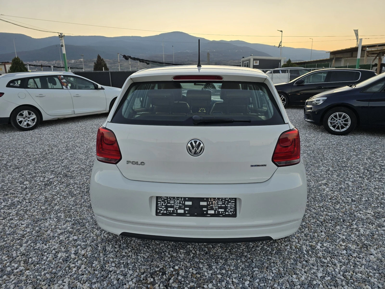 VW Polo, снимка 5 - Автомобили и джипове - 54025752