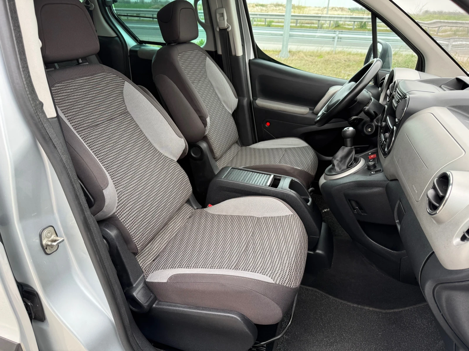 Peugeot Partner 1.6 HDI / TEPEE / CLIMATRONIC / PANORAMA / ITALY | Mobile.bg � ����������� 11