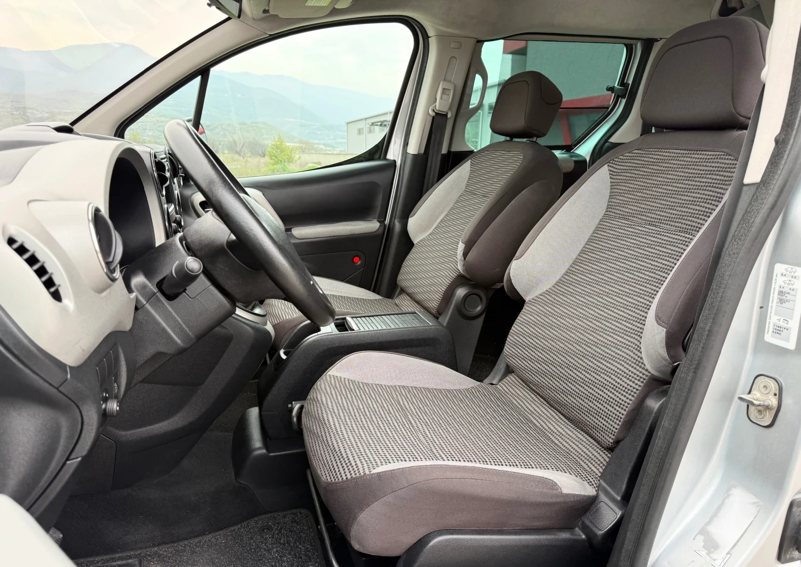 Peugeot Partner 1.6 HDI / TEPEE / CLIMATRONIC / PANORAMA / ITALY | Mobile.bg � ����������� 9