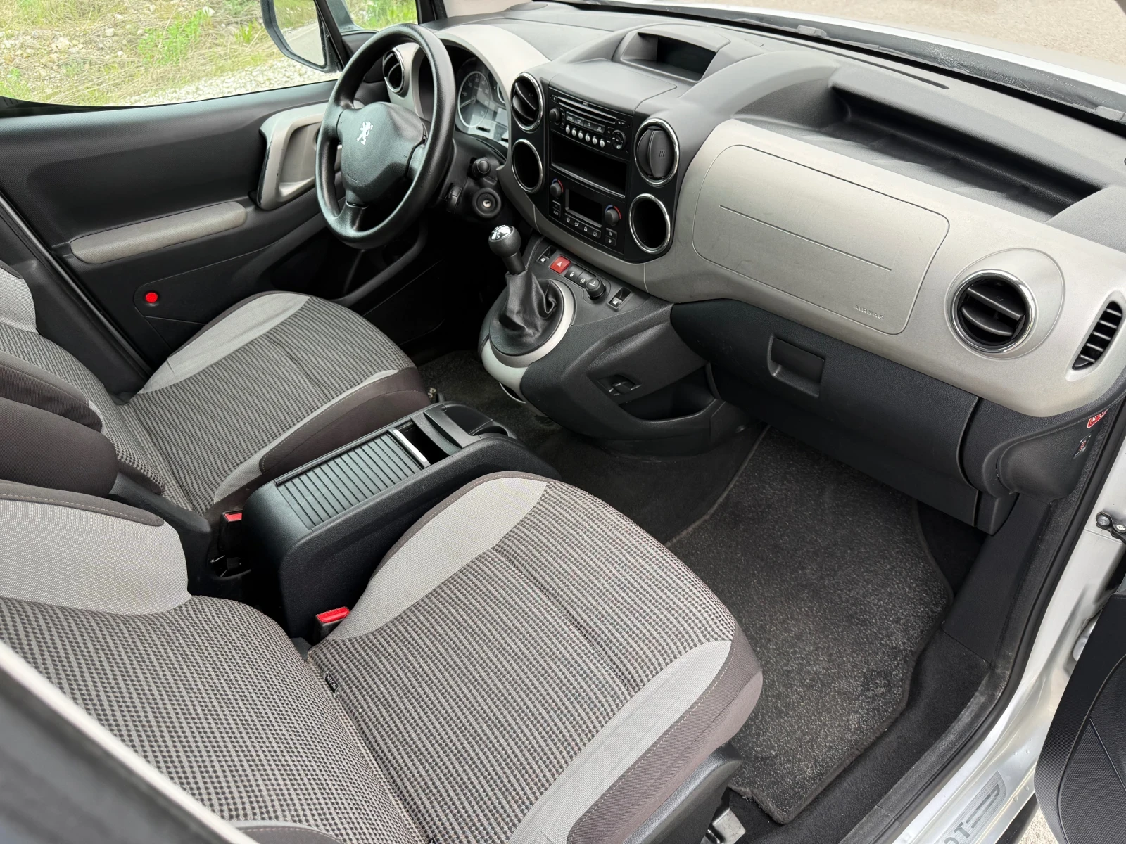 Peugeot Partner 1.6 HDI / TEPEE / CLIMATRONIC / PANORAMA / ITALY | Mobile.bg � ����������� 10