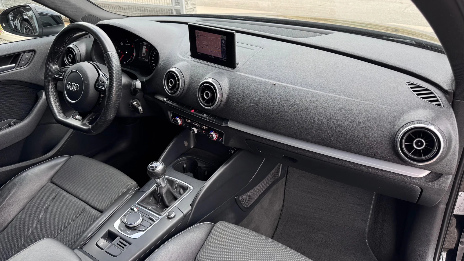 Audi A3 2.0TDI 150�� S-Line* ��������* ���������*  | Mobile.bg � ����������� 13