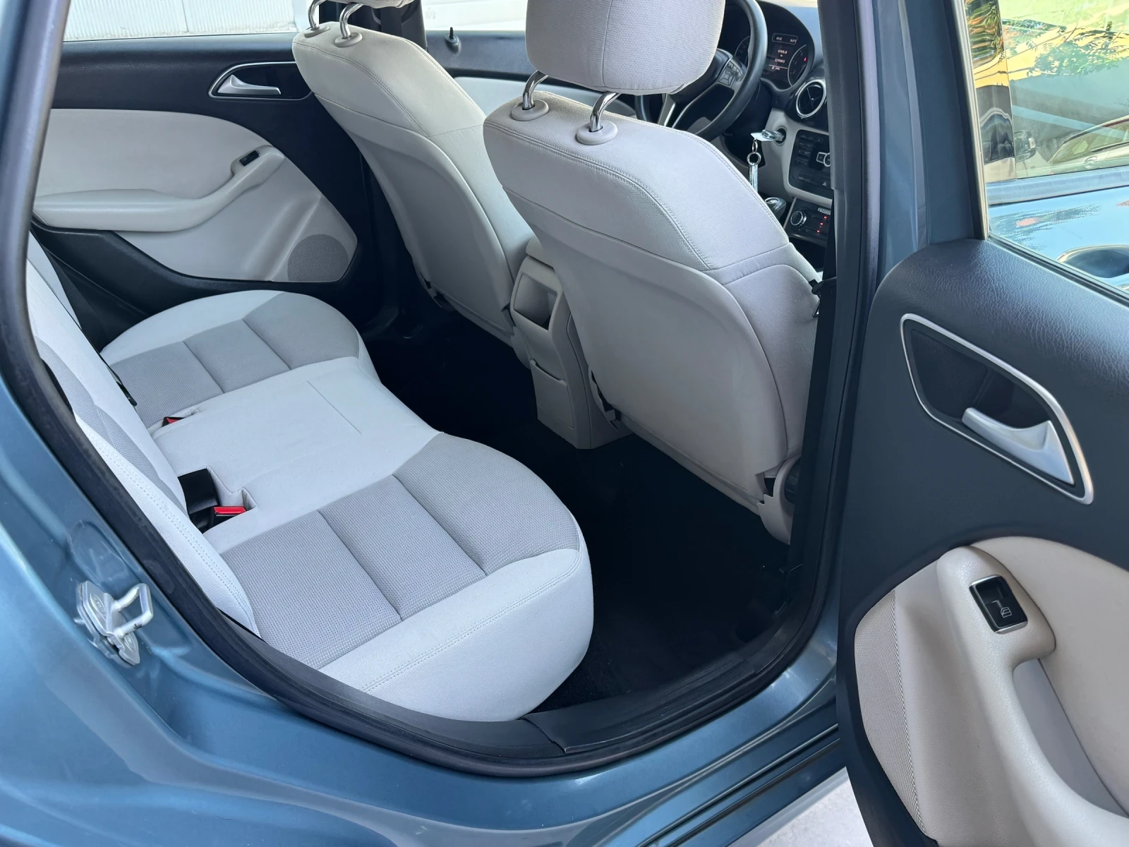Mercedes-Benz B 180 1.6 I Executive  | Mobile.bg � ����������� 15
