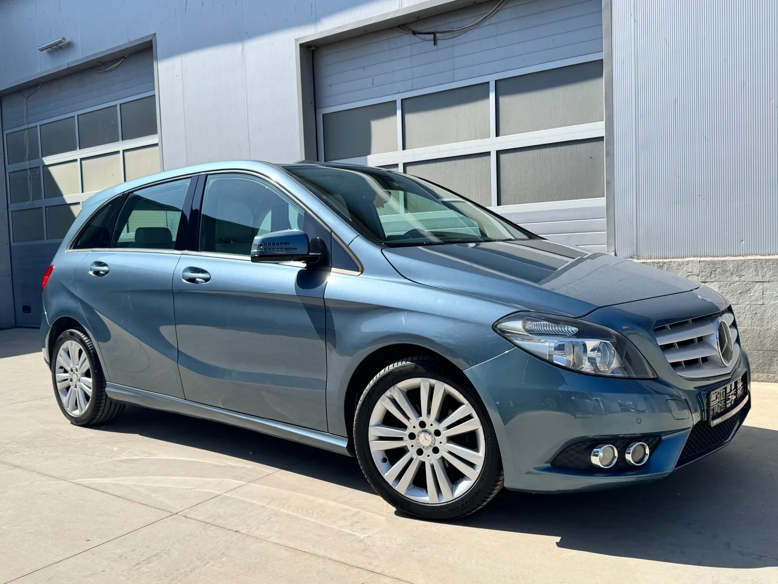 Mercedes-Benz B 180 1.6 I Executive  | Mobile.bg � ����������� 5