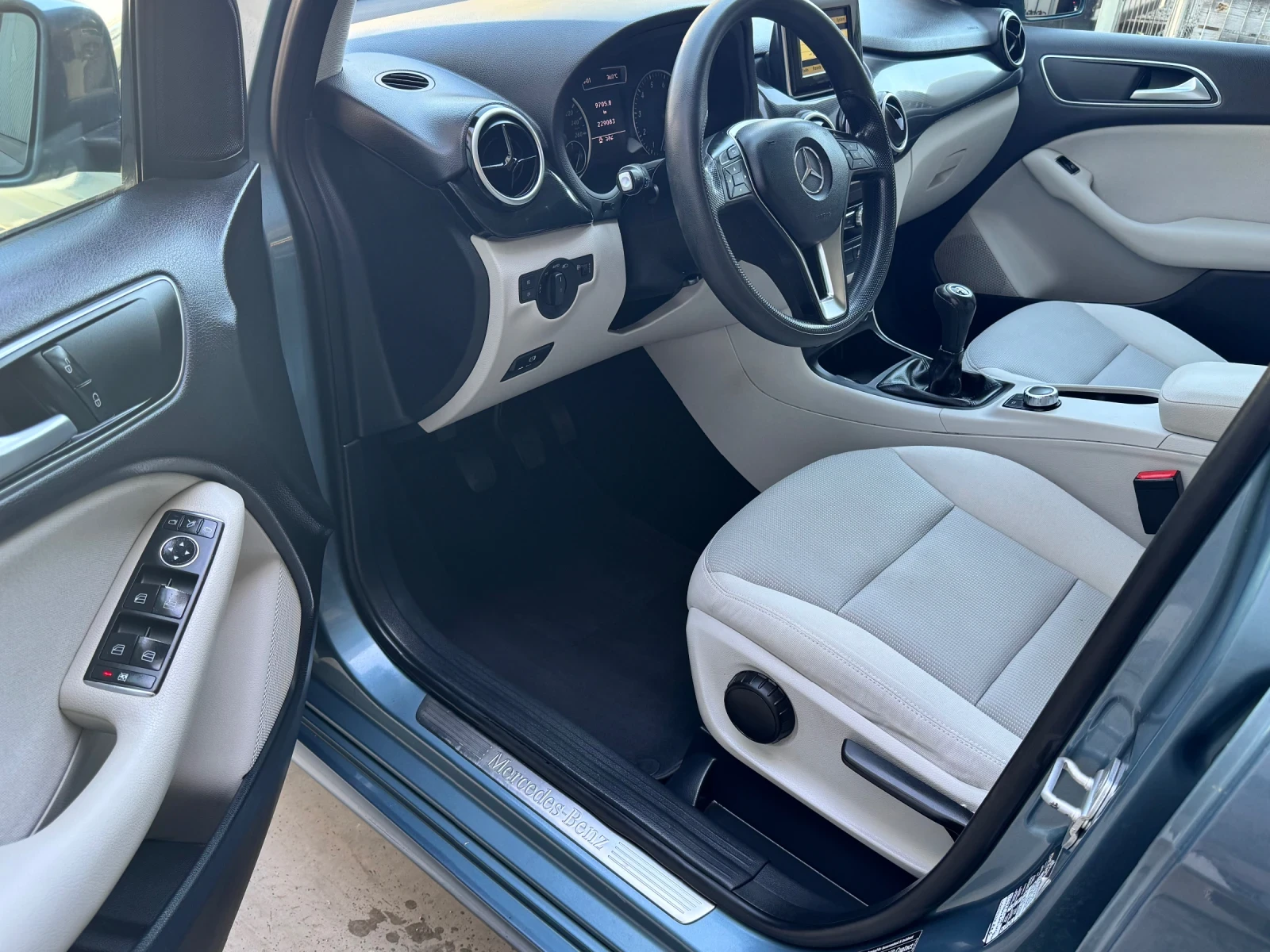 Mercedes-Benz B 180 1.6 I Executive  | Mobile.bg � ����������� 12