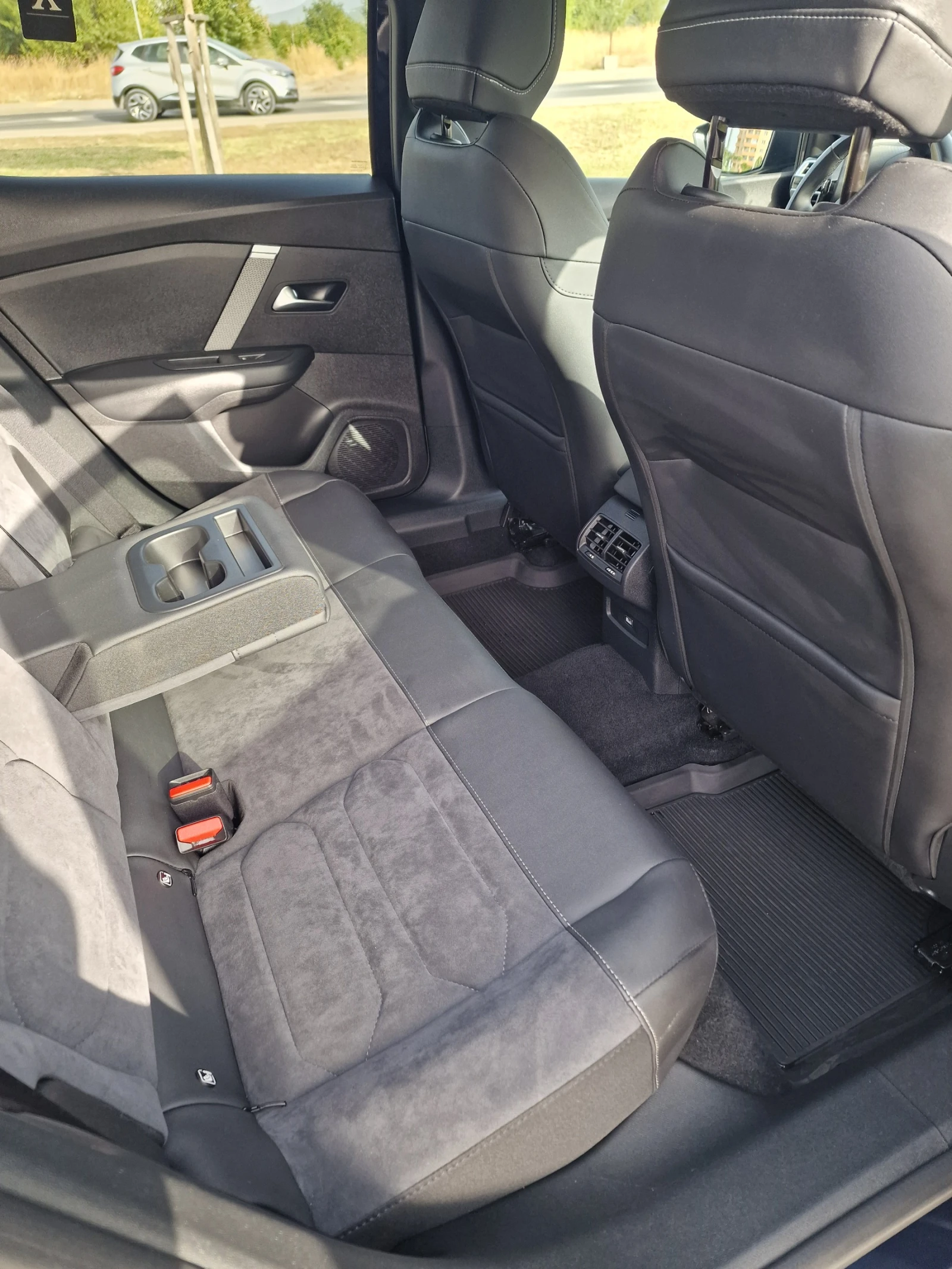 Citroen C4X MAX, снимка 7 - Автомобили и джипове - 55909663