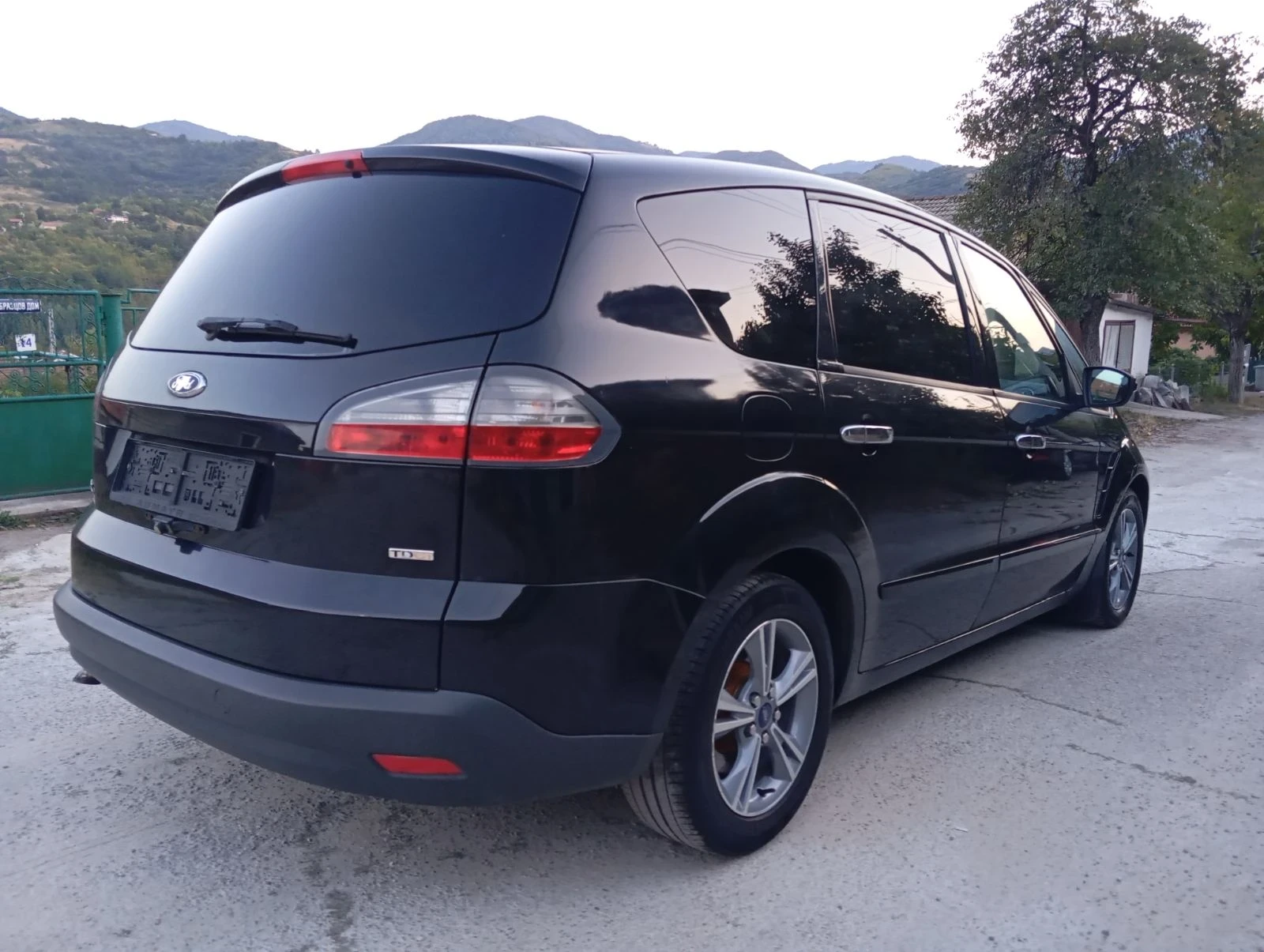 Ford S-Max 2.0tdci.navi.koja.klima., снимка 15 - Автомобили и джипове - 56011499