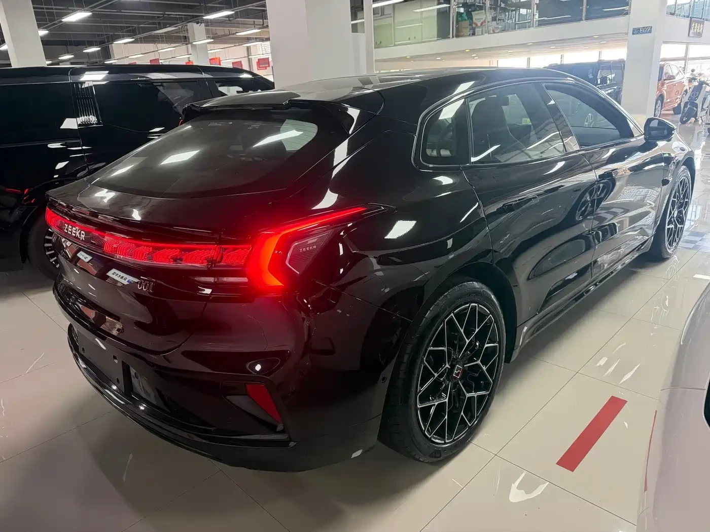 Zeekr 001 YOU EDITION | 100kWh AWD | 789hp | Mobile.bg � ����������� 16
