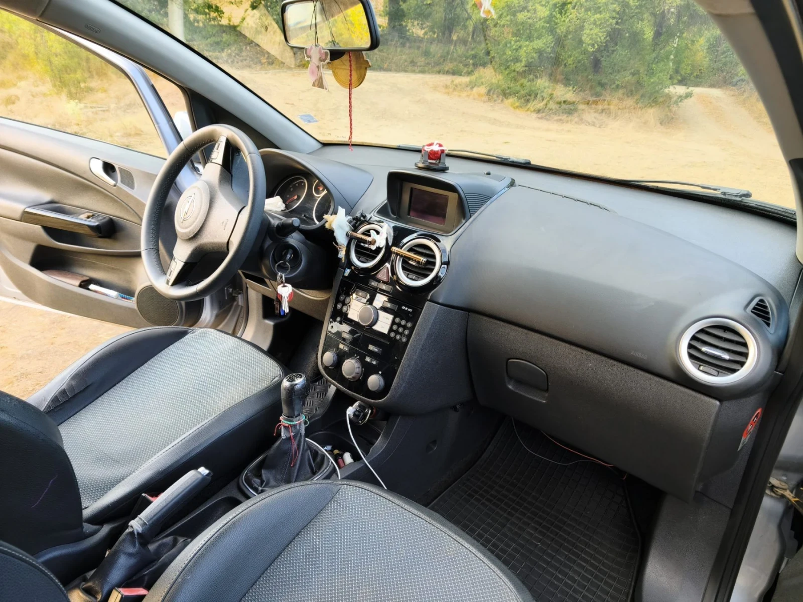Opel Corsa D, снимка 8 - Автомобили и джипове - 56459097
