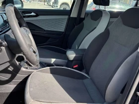 VW Taos Trendline | ПОДГРЕВИ | 2 KEYS | KEYLESS | CARFAX, снимка 14