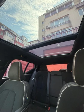 Volvo XC40 82 KW Long Range Ultimate , снимка 8