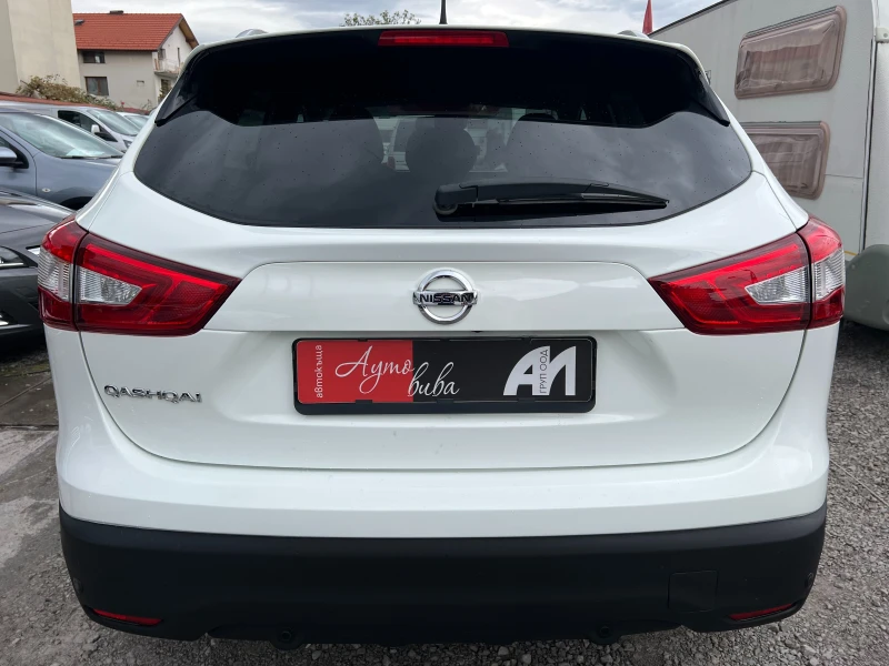 Nissan Qashqai 1.6DIG-T EURO 6/ПАНОРАМА/360* КАМЕРА/Нави/KEY LESS, снимка 4 - Автомобили и джипове - 47522970