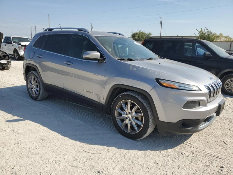 Jeep Cherokee 3.2L 6 Front-wheel Drive, снимка 6 - Автомобили и джипове - 48395943