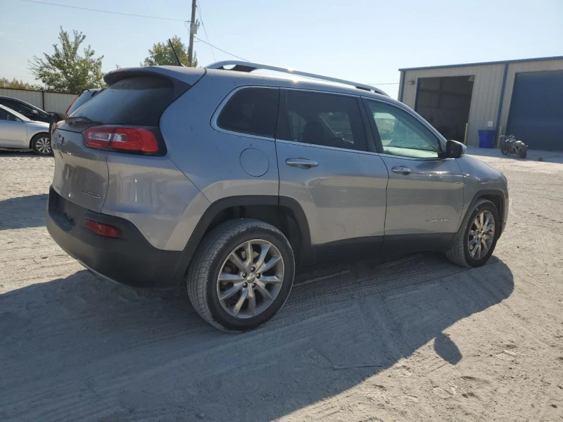 Jeep Cherokee 3.2L 6 Front-wheel Drive, снимка 5 - Автомобили и джипове - 48395943