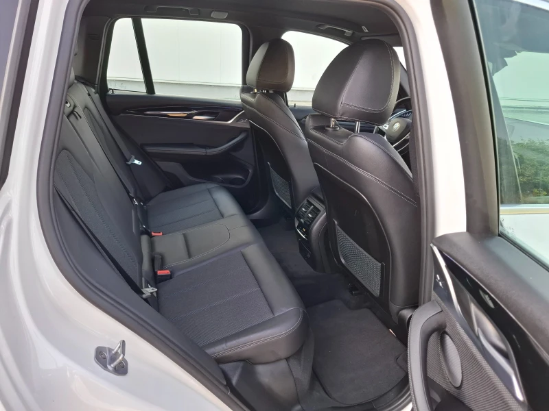 BMW X3 2.0X-drive Navi Кожа, снимка 10 - Автомобили и джипове - 50914030