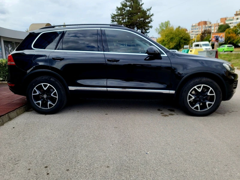VW Touareg 3.0 TDI, снимка 6 - Автомобили и джипове - 52093451