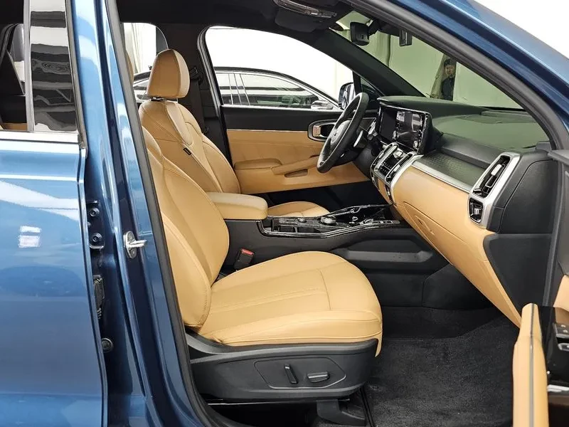 Kia Sorento 2.5T 2WD* Digital* 360 камери* Подгрев* Обдухване, снимка 11 - Автомобили и джипове - 56688254