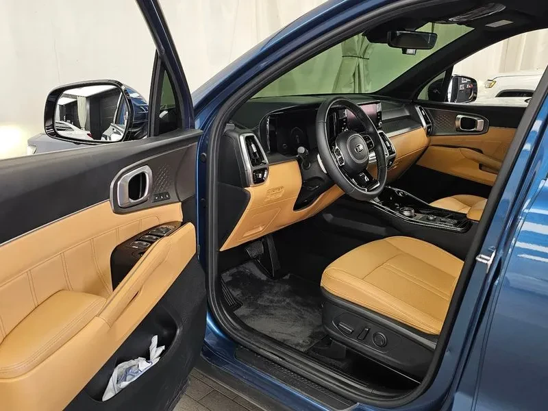 Kia Sorento 2.5T 2WD* Digital* 360 камери* Подгрев* Обдухване, снимка 10 - Автомобили и джипове - 56688254