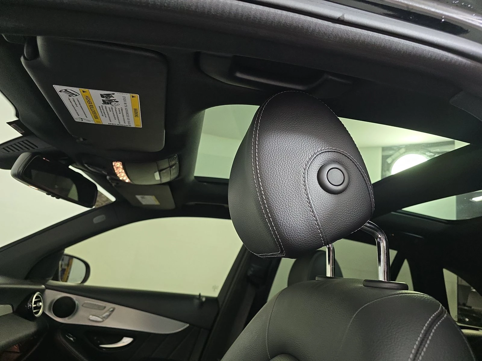 Mercedes-Benz GLC 300 ALL BLACK* AMG-Pack* 4MATIC* FULL LED* Подгрев* Па - изображение 10