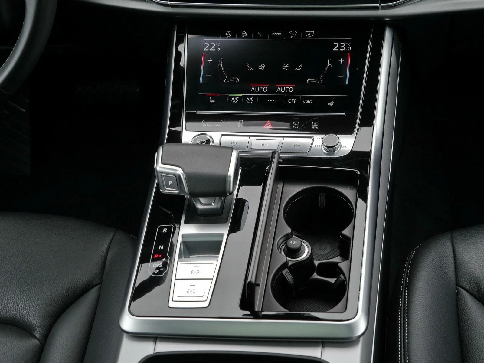 Audi Q8 50TDI* DISTR* PANO* HUD* 360CAM* S-LINE* KEYLESS*  | Mobile.bg � ����������� 12